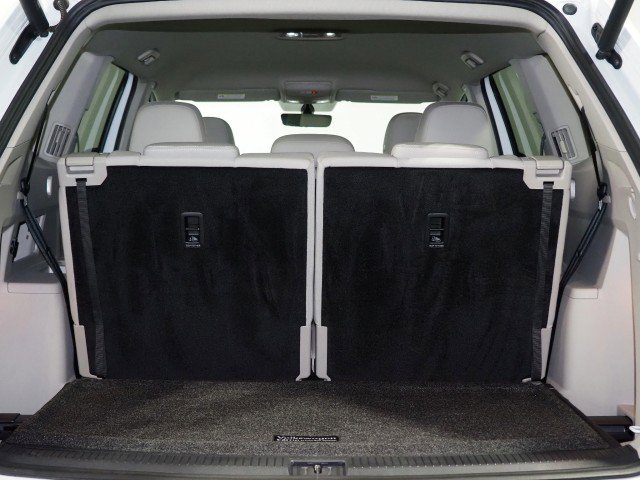 Used 2023 Volkswagen Atlas SE w/ Technology Package image 39
