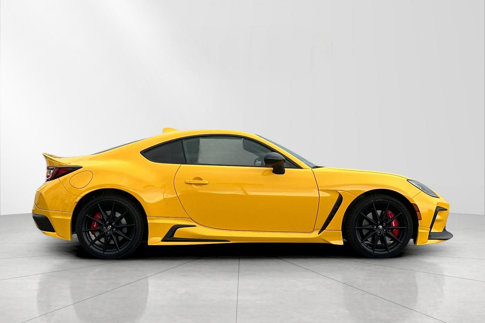 New 2026 Toyota GR86 YUZU Limited image 2