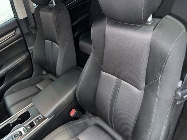 Used 2019 Honda Accord EX image 10