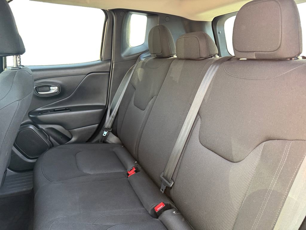 Certified 2023 Jeep Renegade Latitude image 14