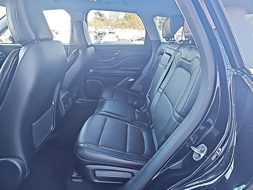 Used 2022 Lincoln Corsair AWD w/ Equipment Group 101A image 11