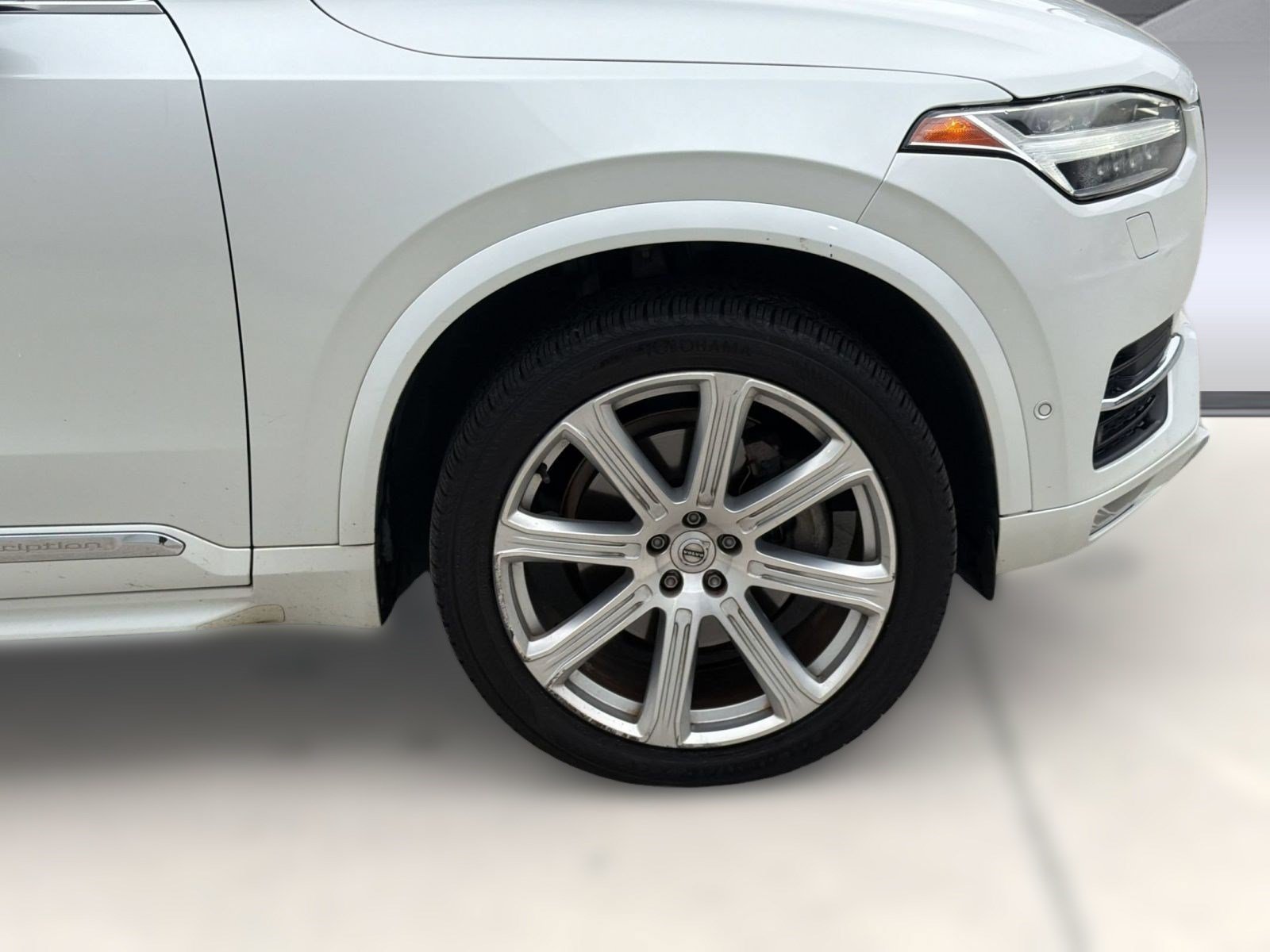 Used 2017 Volvo XC90 T6 Inscription w/ Convenience Package AWD/4WD image 11