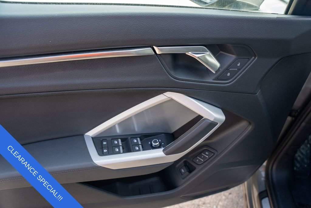 Used 2024 Audi Q3 2.0T Premium image 18