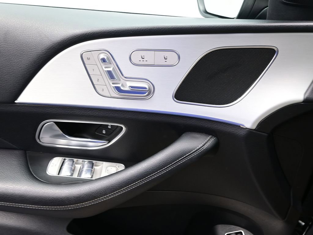 Used 2024 Mercedes-Benz GLE 450e 4MATIC image 17