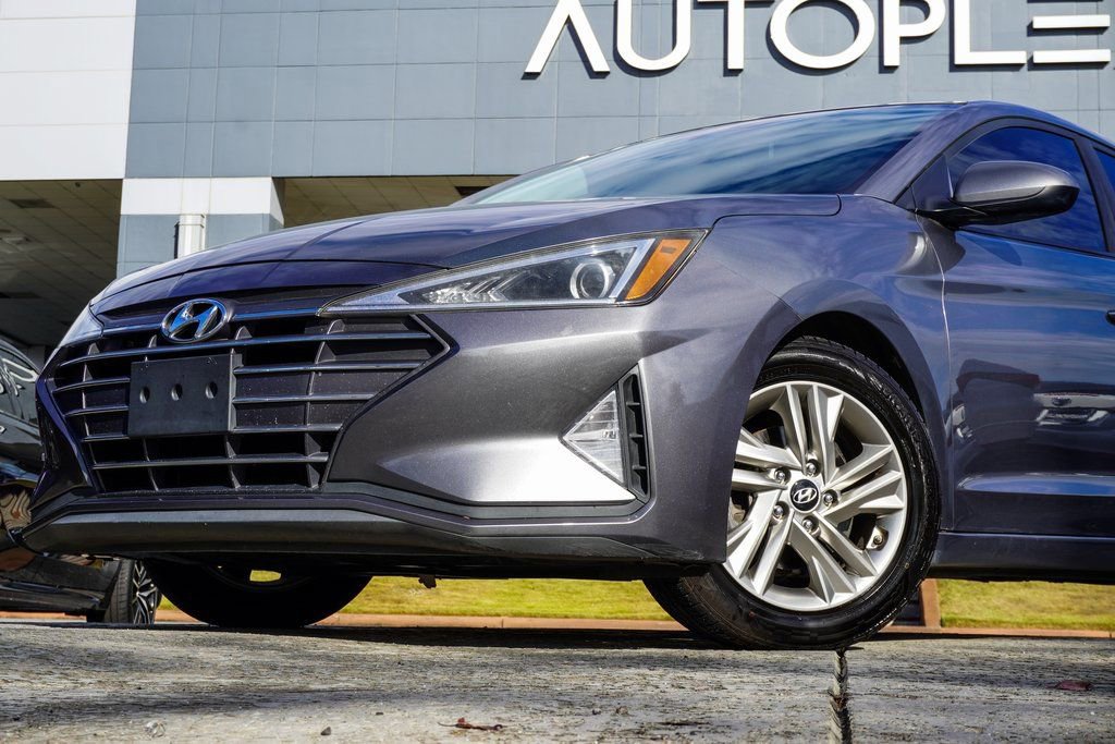Used 2019 Hyundai Elantra SEL image 2