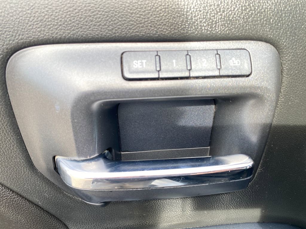 Used 2018 Chevrolet Silverado 1500 LTZ w/ Sport Package AWD/4WD image 35