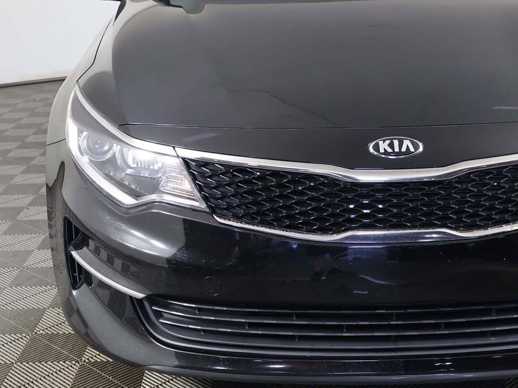 Used 2017 Kia Optima LX FWD image 10