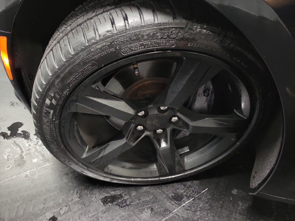 Used 2018 Chevrolet Camaro SS RWD image 13