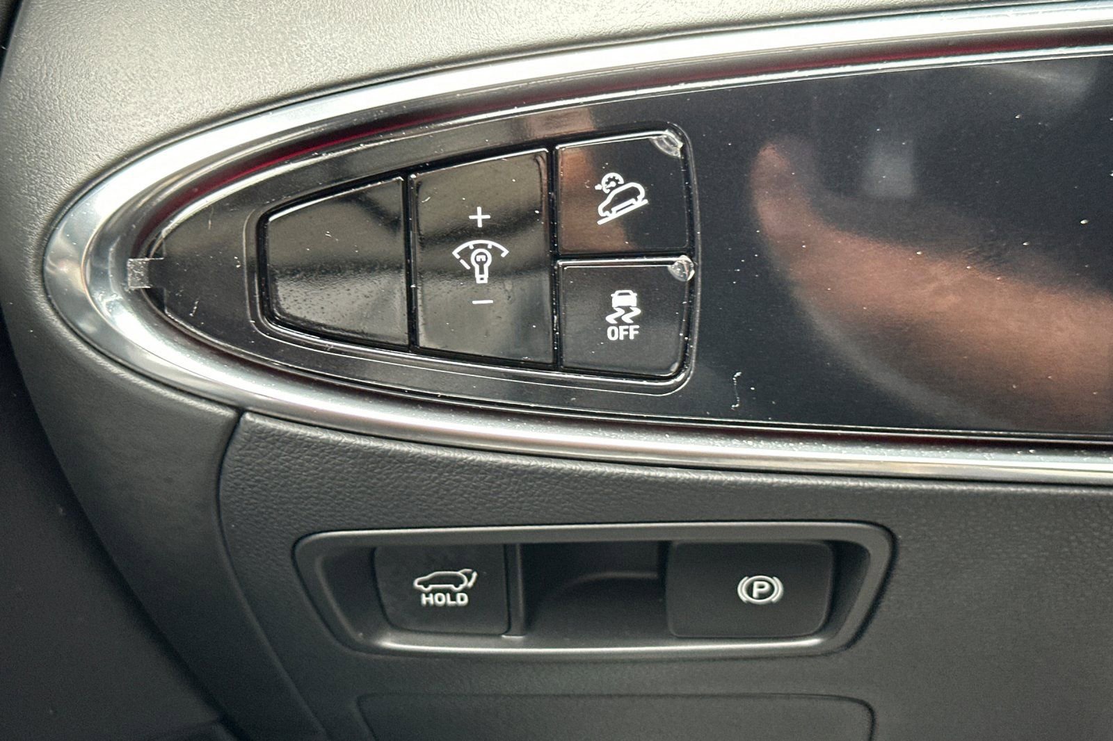 Used 2023 Genesis Electrified GV70 w/ Prestige Package AWD/4WD image 36