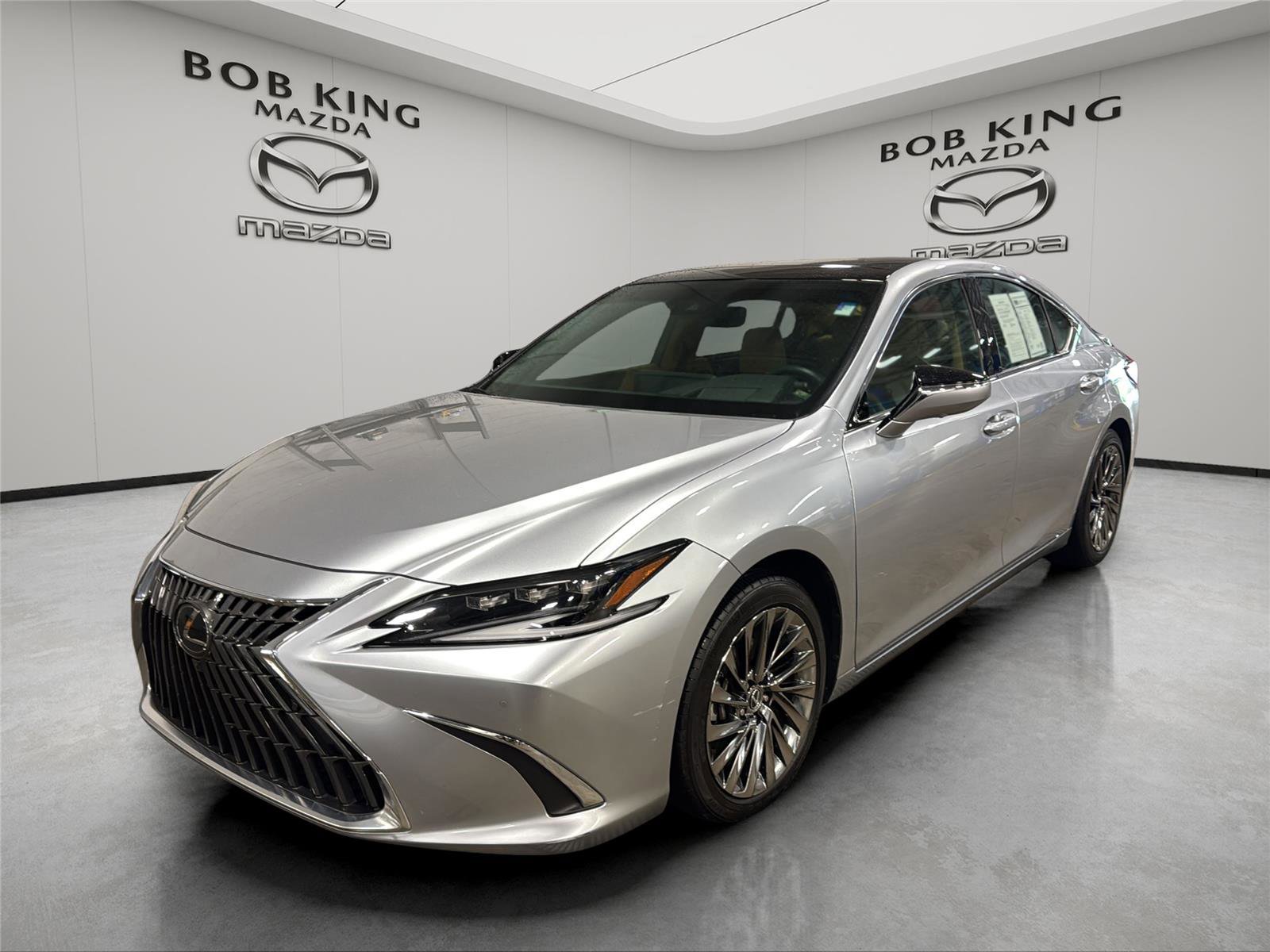 Used 2024 Lexus ES 350 Ultra Luxury w/ Accessory Package (Z2)