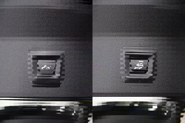 Used 2019 BMW X3 sDrive30i w/ Driving Assistance Package image 20