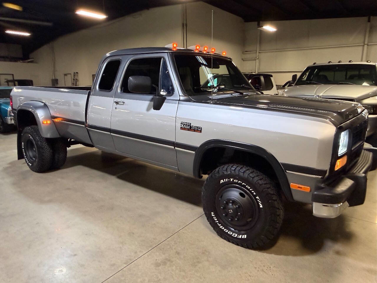 Used 1993 Dodge D/W Truck 350 image 35