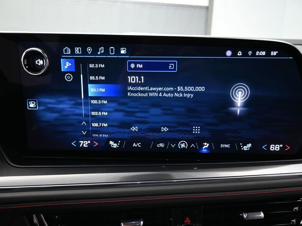 Used 2025 Chevrolet Suburban RST image 9