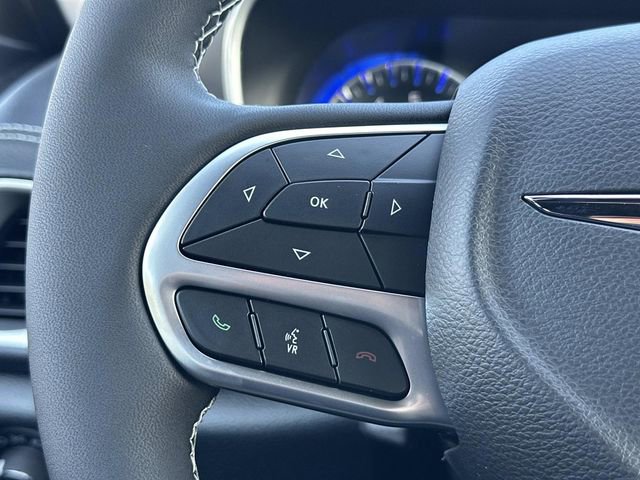 New 2026 Chrysler Pacifica Select image 25