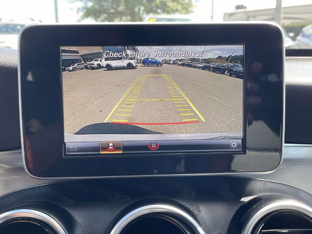 Used 2019 Mercedes-Benz GLC 300 image 3