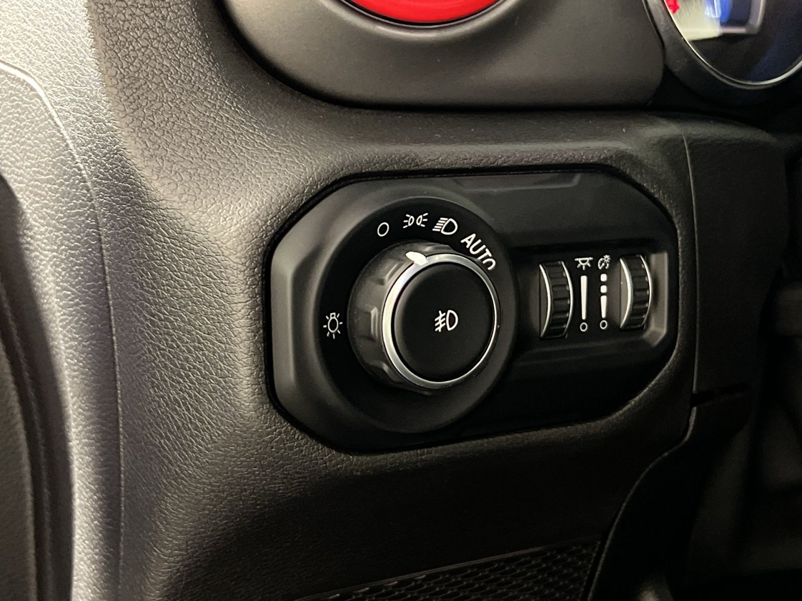 Used 2021 Jeep Wrangler Unlimited Sport AWD/4WD image 30