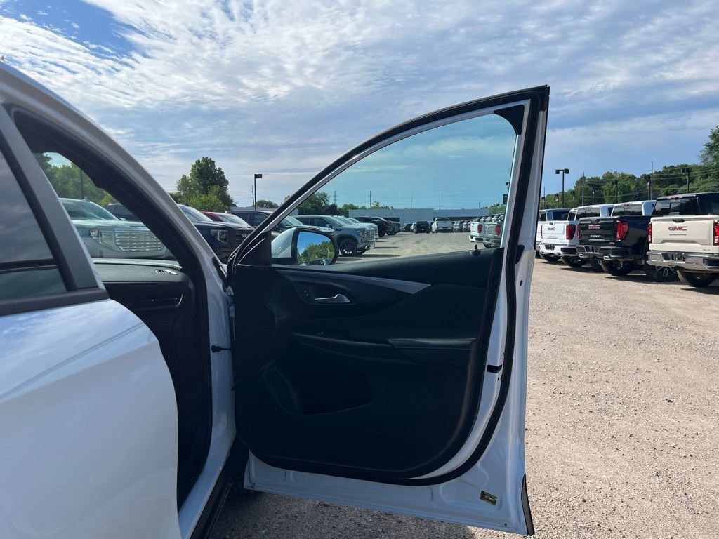 Used 2026 Buick Envista Preferred FWD image 33