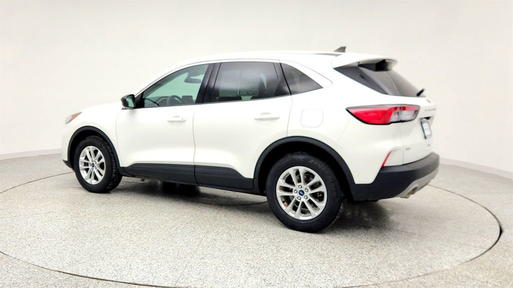 Used 2022 Ford Escape SE image 7