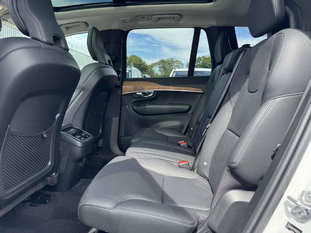 Certified 2023 Volvo XC90 B6 Core w/ Protection Package Premier AWD/4WD image 9