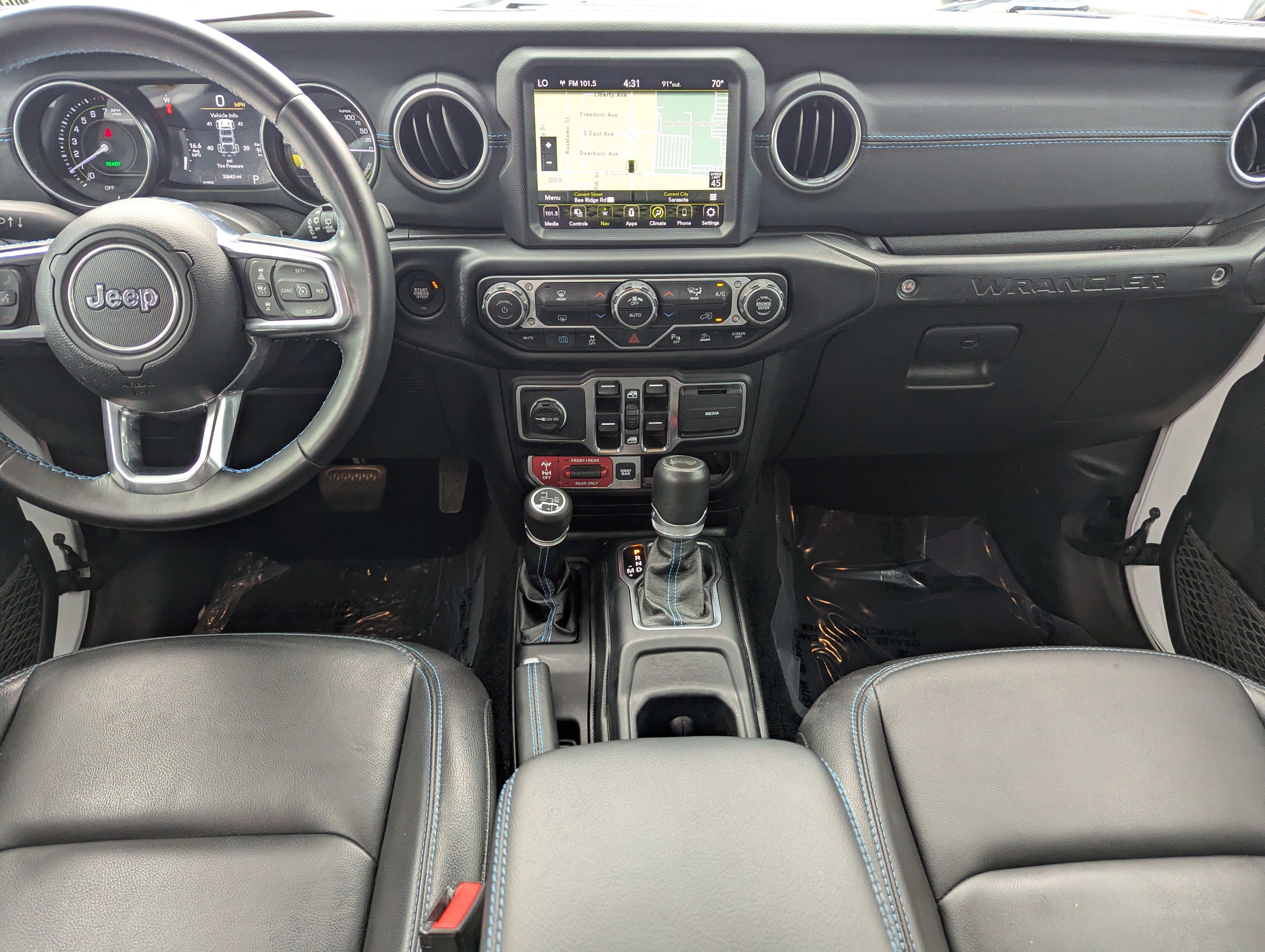 Used 2021 Jeep Wrangler Unlimited Rubicon 4xe w/ Safety Group AWD/4WD image 17