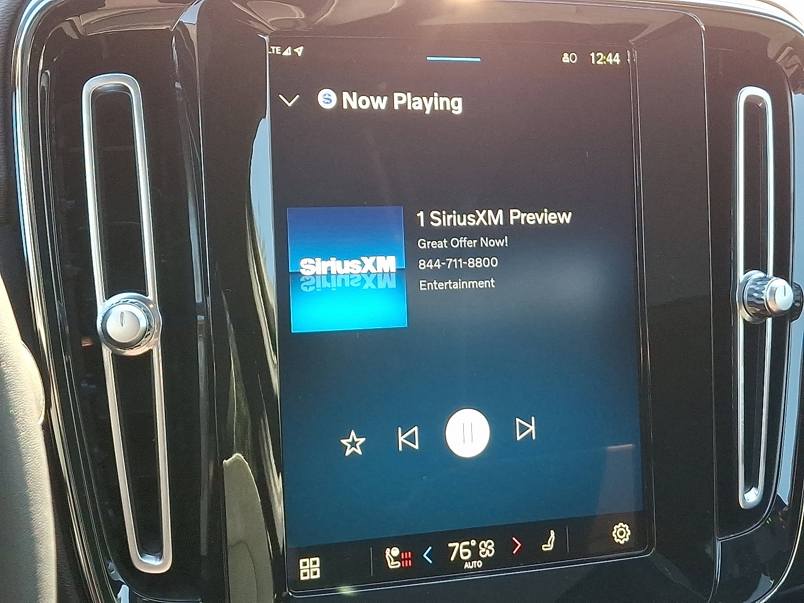 Certified 2023 Volvo C40 P8 Recharge Ultimate image 16