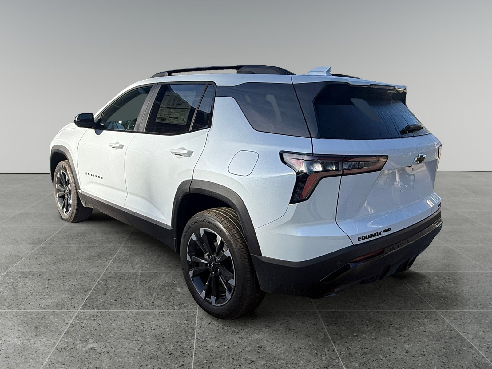 New 2027 Chevrolet Equinox RS w/ Convenience Package III AWD/4WD image 3