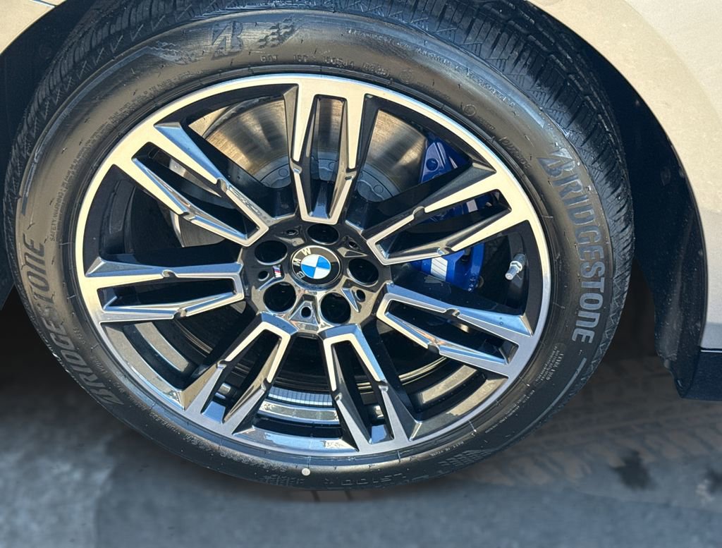 New 2026 BMW 530i xDrive w/ M Sport Package image 15