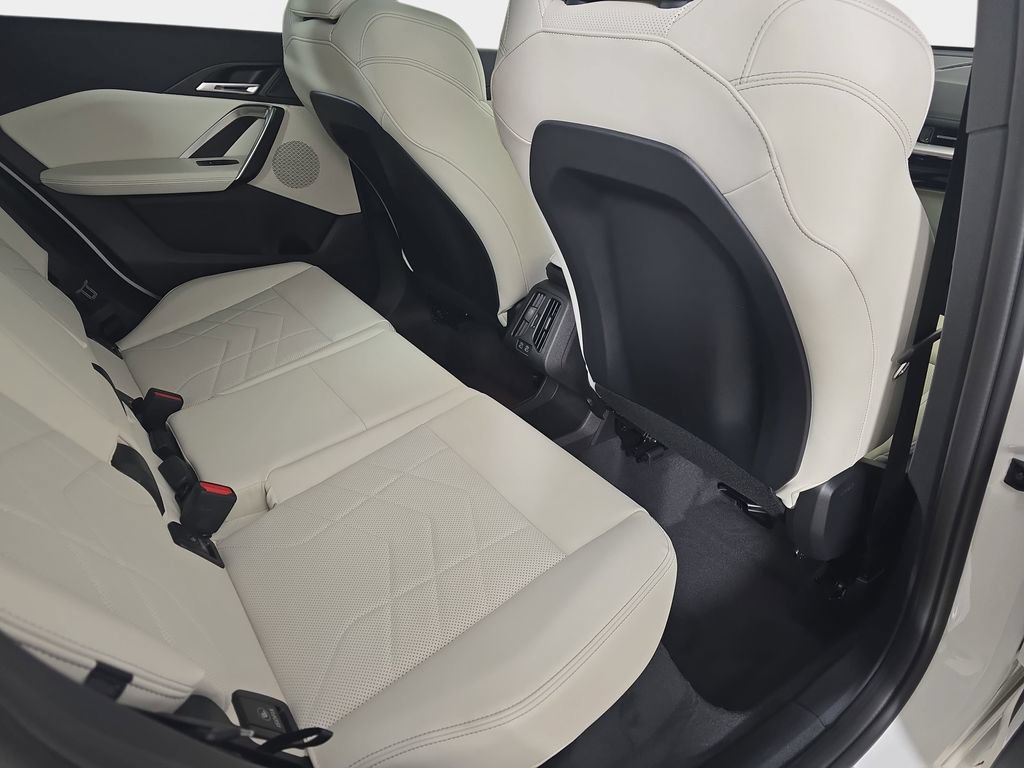 New 2026 BMW X1 xDrive28i w/ Technology Package AWD/4WD image 10