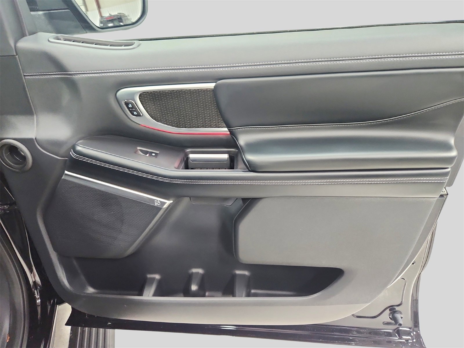 New 2025 Ford Expedition Platinum image 40
