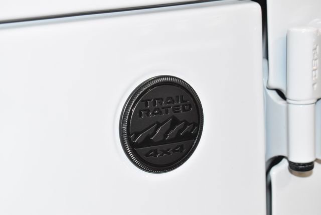 Used 2024 Jeep Wrangler Willys image 39