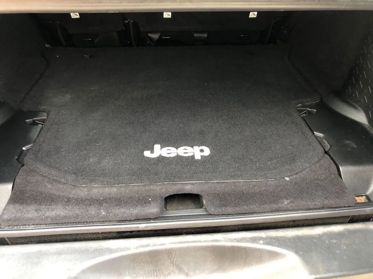 Used 2015 Jeep Wrangler Unlimited Sport w/ Mopar Black Appearance Group image 21