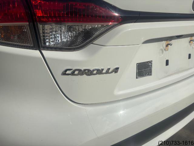 Used 2021 Toyota Corolla LE image 12