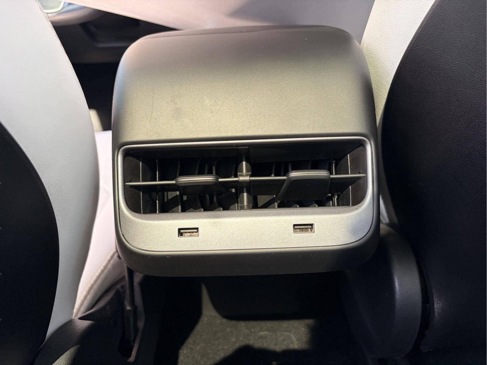 Used 2020 Tesla Model 3 Performance image 20