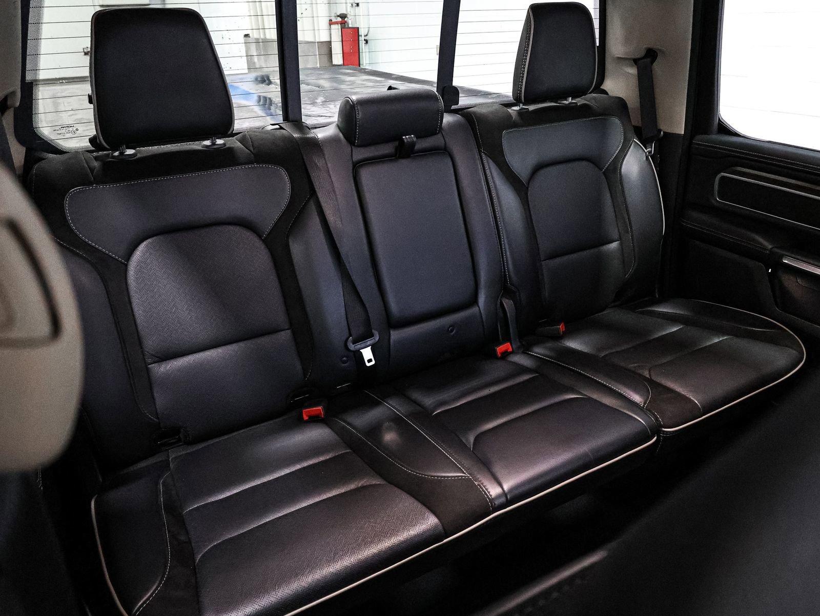 Used 2020 RAM 1500 Laramie image 25