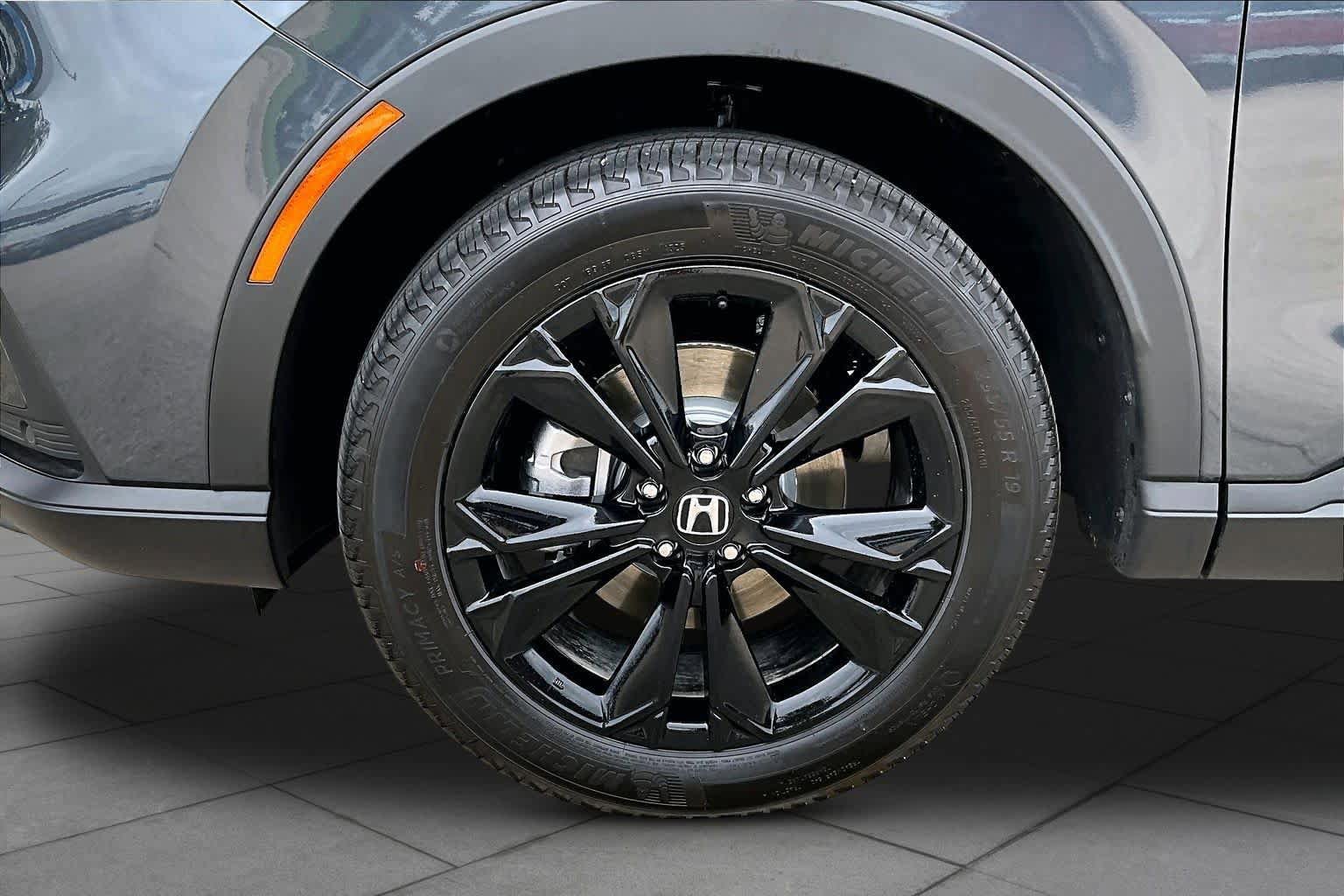 Certified 2026 Honda CR-V Sport Touring image 11