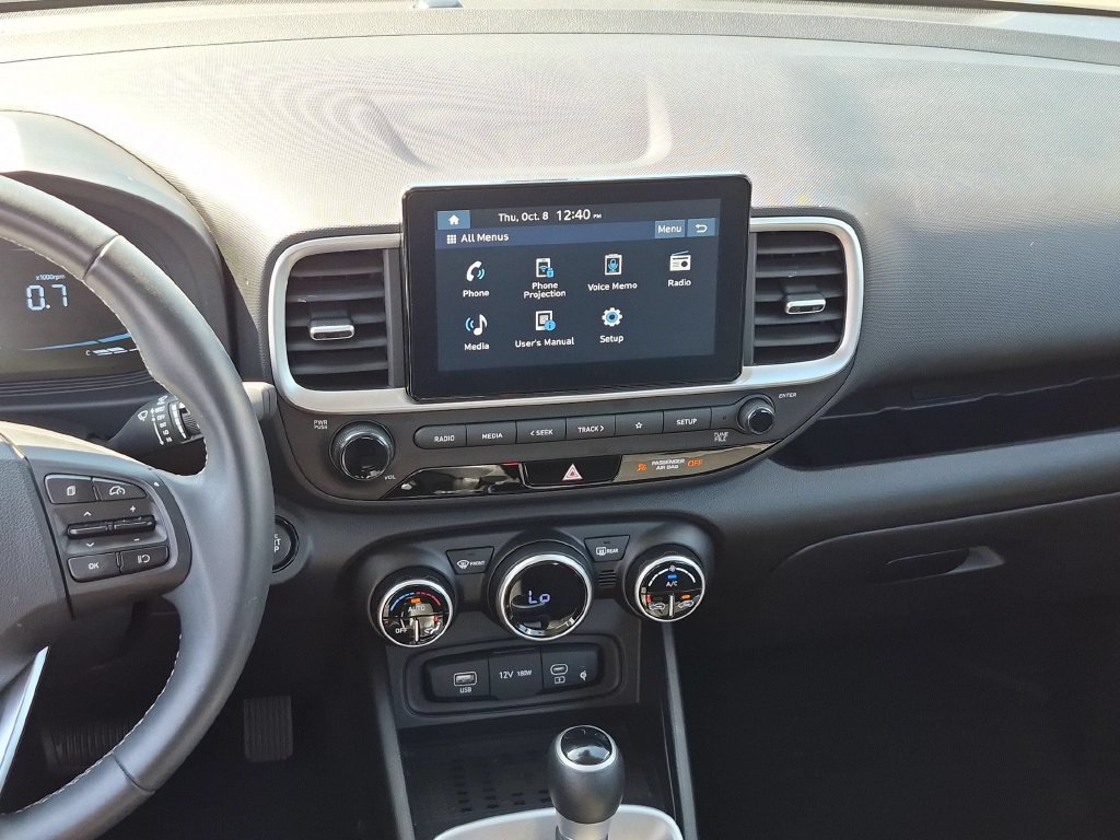 Used 2026 Hyundai Venue SEL FWD image 19