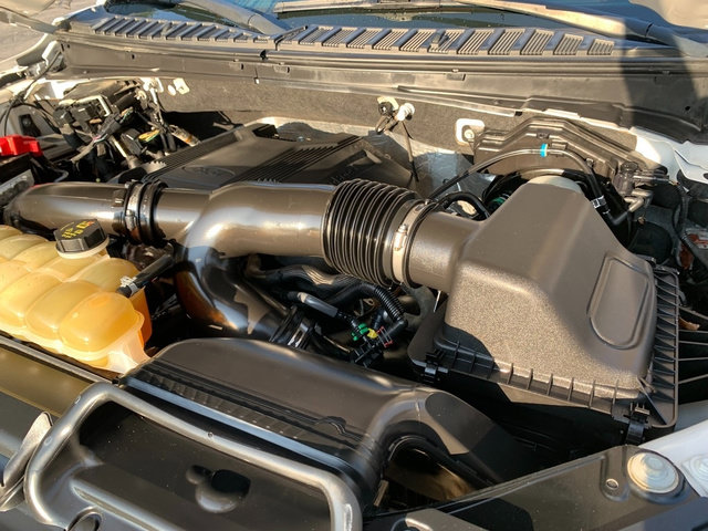 Used 2019 Ford Expedition Limited w/ Equipment Group 302A AWD/4WD image 32