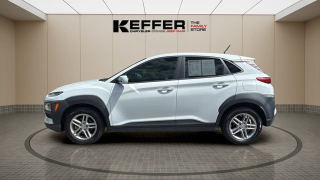 Used 2021 Hyundai Kona SE FWD image 2