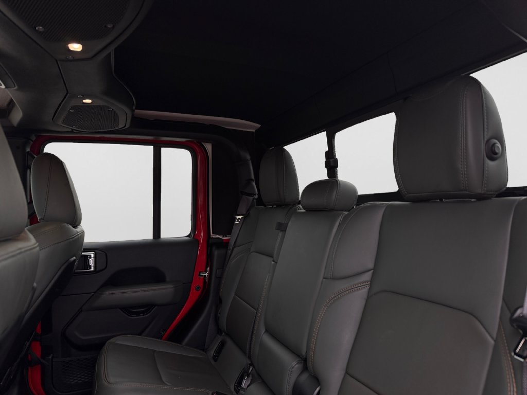 Used 2025 Jeep Gladiator Mojave AWD/4WD image 9