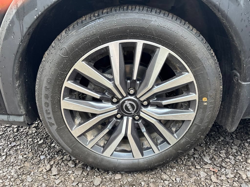 Certified 2024 Nissan Kicks SV FWD image 11