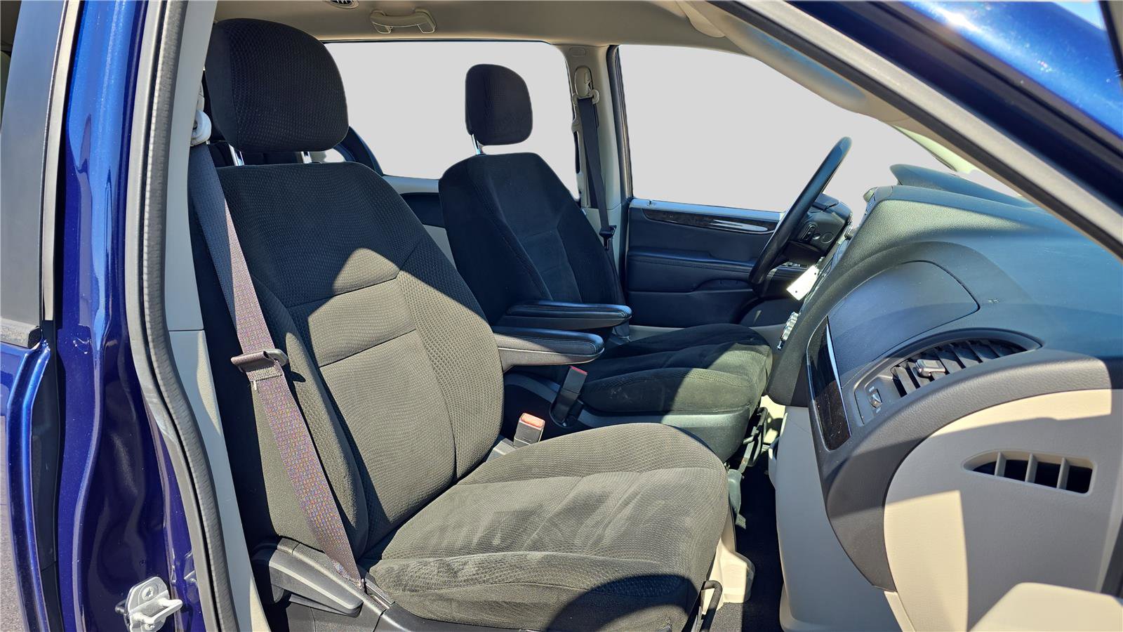 Used 2016 Dodge Grand Caravan SE w/ Quick Order Package 29E SE image 14