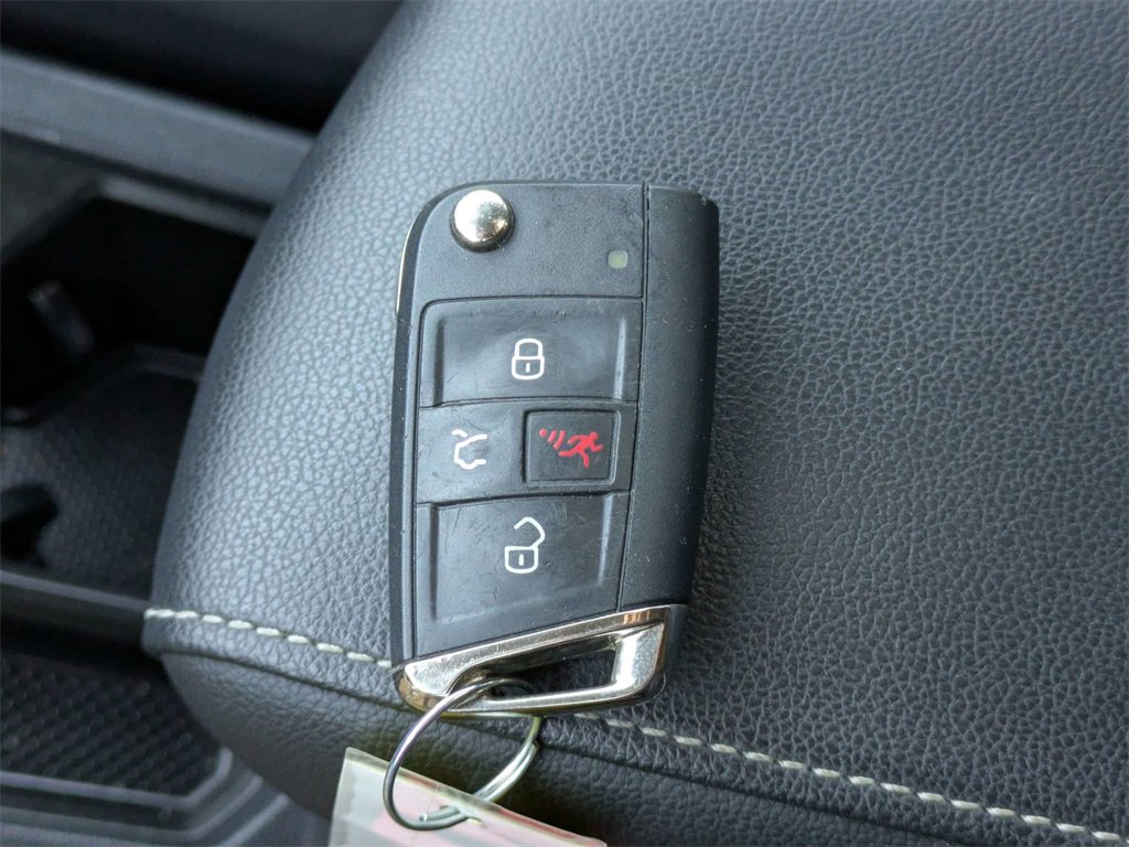 Used 2024 Volkswagen Tiguan S image 30