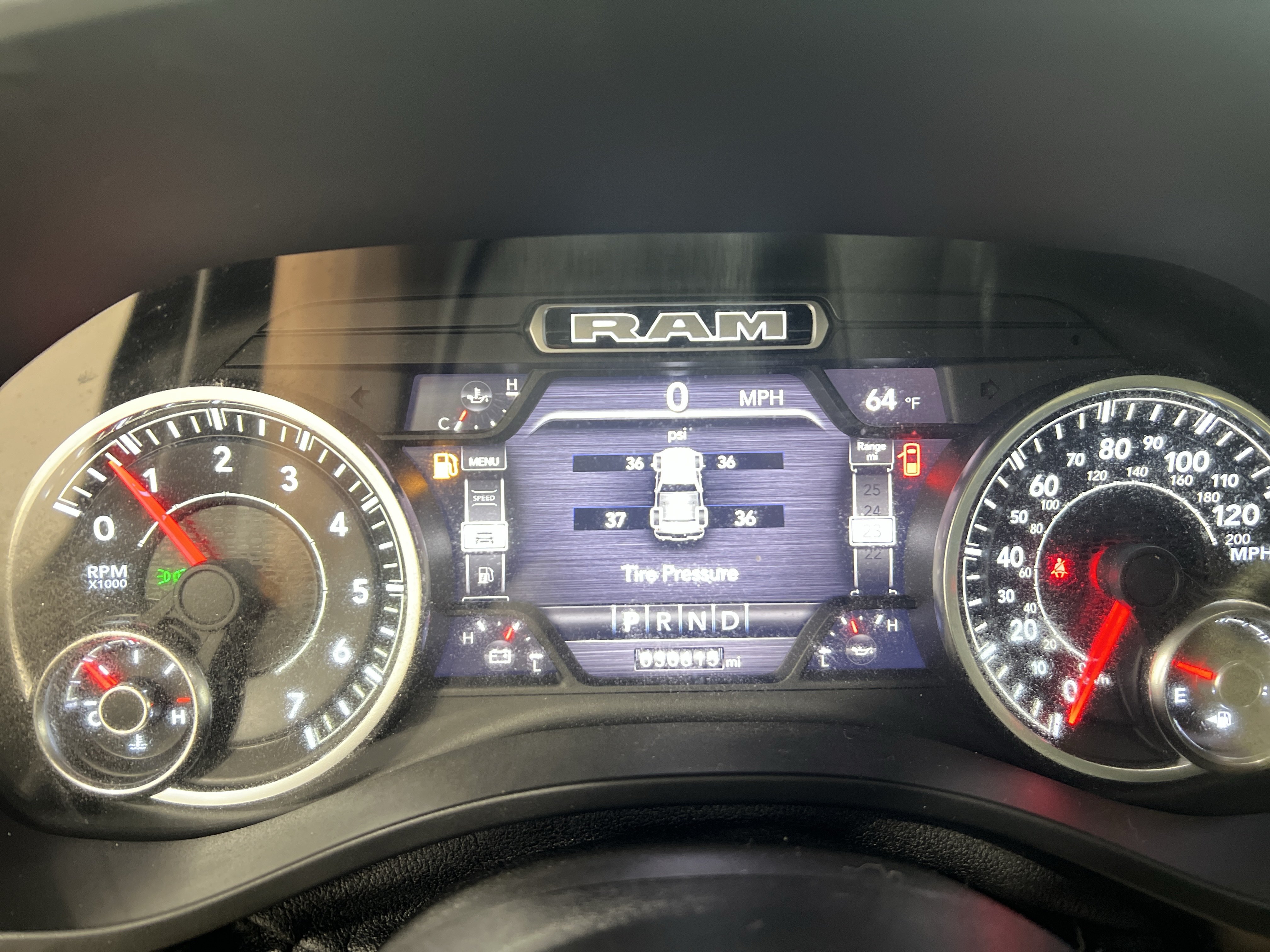Used 2022 RAM 1500 Laramie AWD/4WD image 7