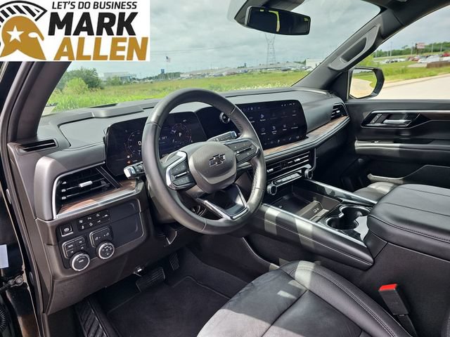 Used 2025 Chevrolet Suburban Z71 AWD/4WD image 10