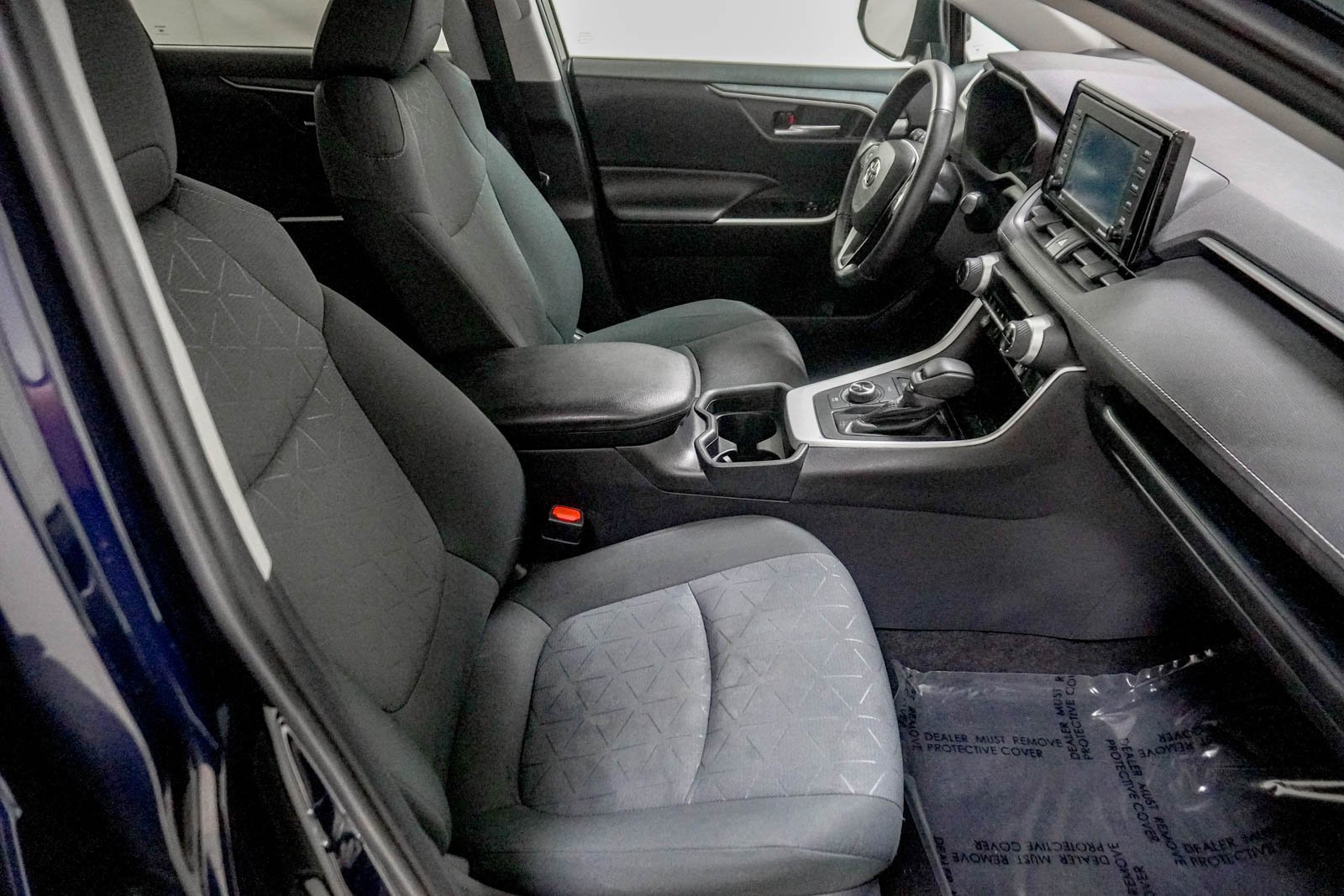 Used 2021 Toyota RAV4 XLE w/ XLE Grade Weather Package image 29