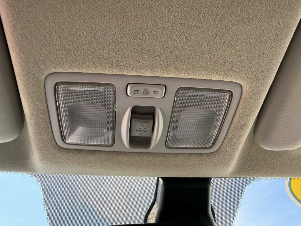 Certified 2023 Hyundai Venue SEL w/ Cargo Package image 31