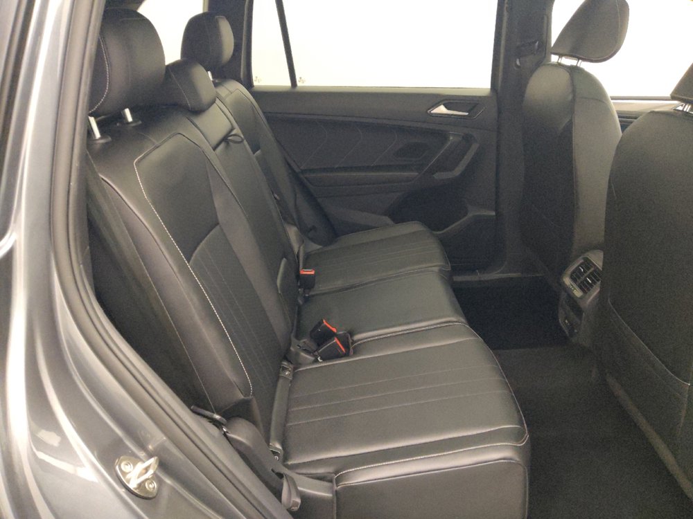 Used 2022 Volkswagen Tiguan SE R-Line image 19