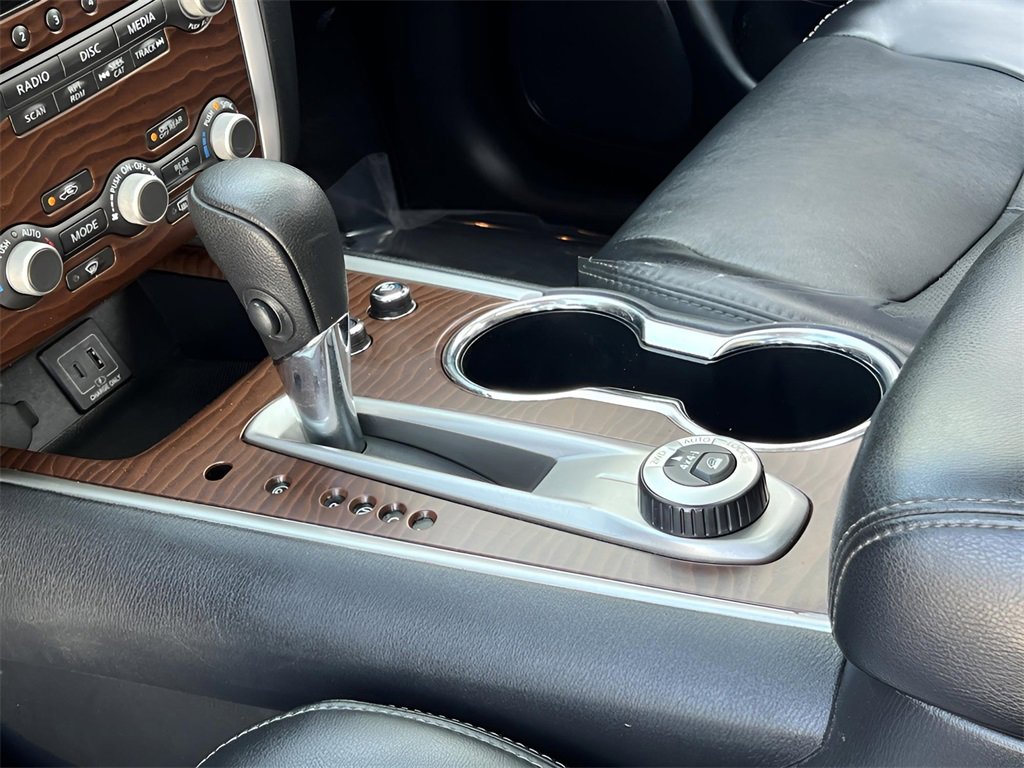 Used 2020 Nissan Pathfinder Platinum image 38