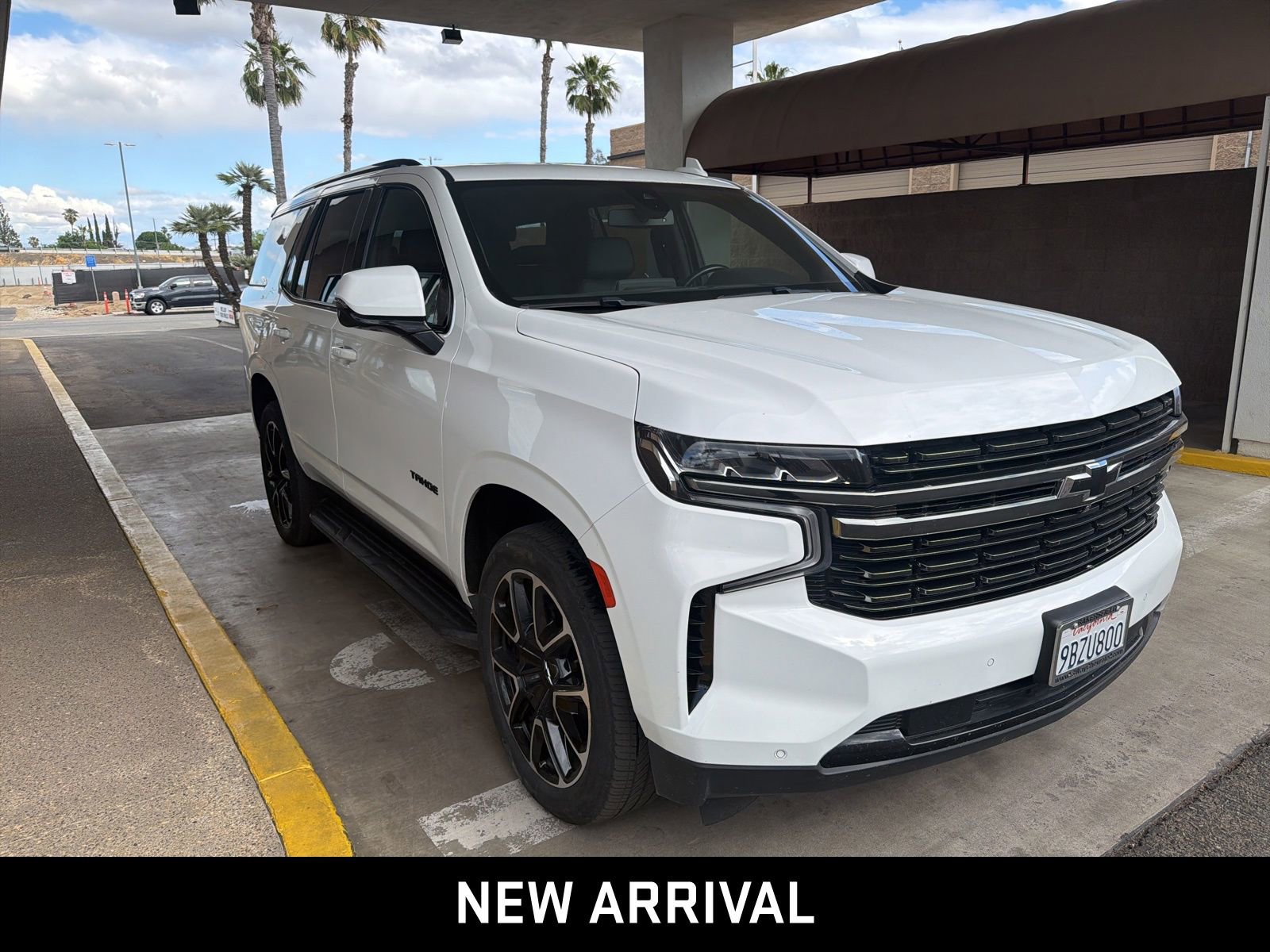 Certified 2022 Chevrolet Tahoe RST w/ Sport Performance Package AWD/4WD image 3