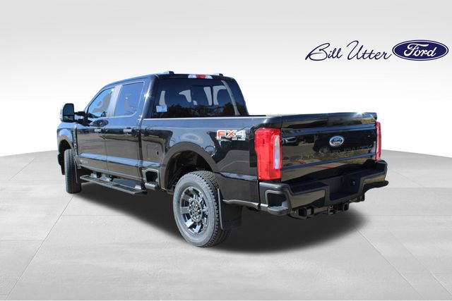 New 2026 Ford F250 XL w/ STX Appearance Package AWD/4WD image 4